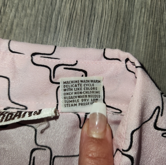 Country Suburban  Top - Picture 3 of 4